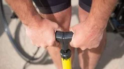 BBB Fodpumpe AirBoost 12 BBB Fodpumpe AirBoost -Elcykel Butik 181615 feature airboost 3