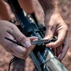 Fidlock Twist Unibase Flaskeholder Adapter -Elcykel Butik fidlock twist unibase flaskeholder adapter 05